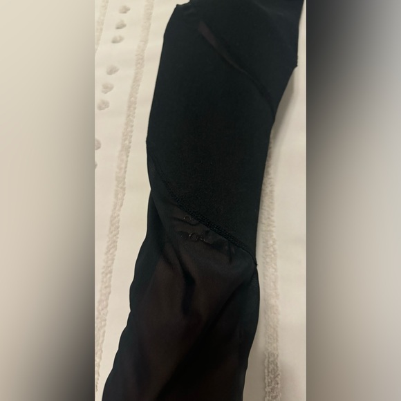 Fabletics black leggings - Picture 4 of 4